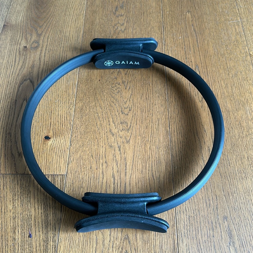 Black Pilates Ring